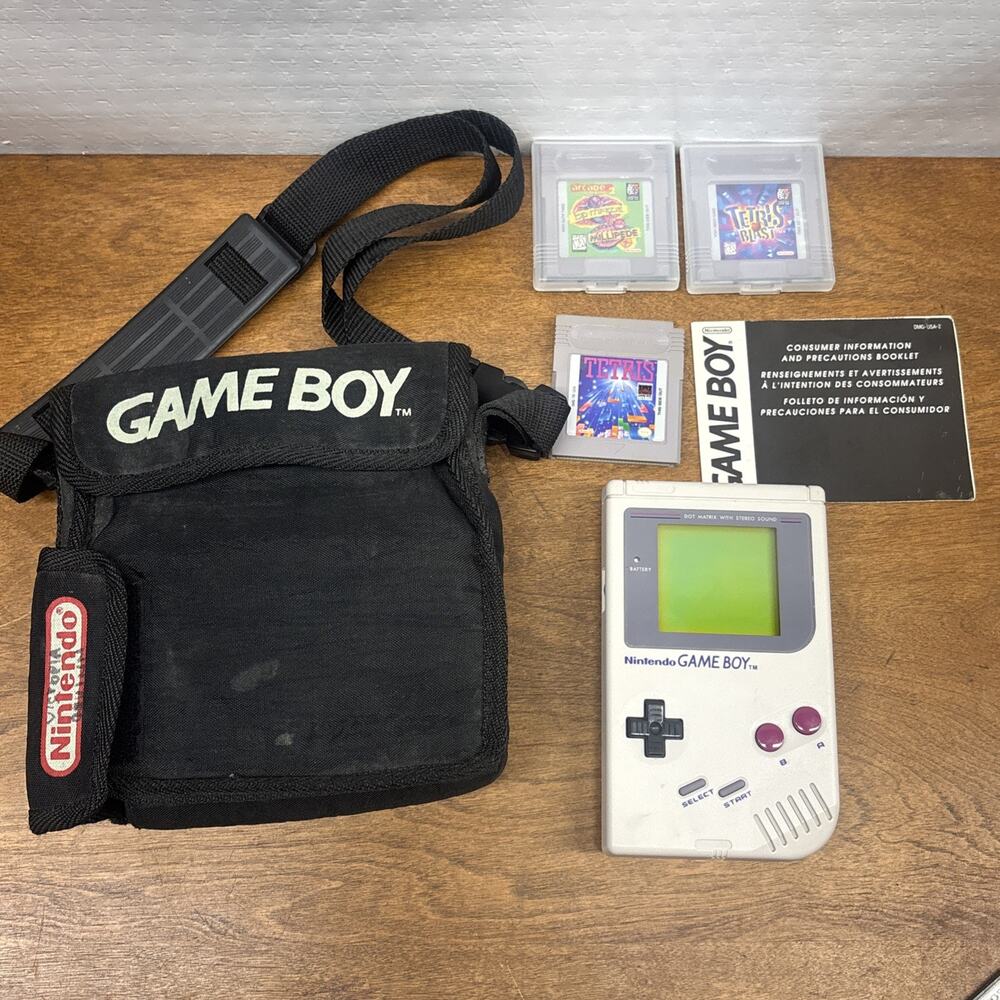 Original Nintendo Gameboy Console System Fully Working & Tetris And More. Clean!